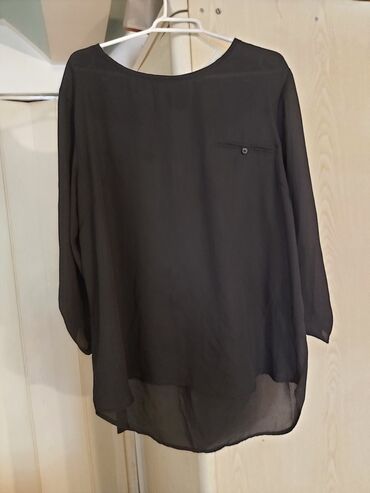 Shirts, blouses and tunics: 2XL (EU 44), 3XL (EU 46), Single-colored, color - Black
