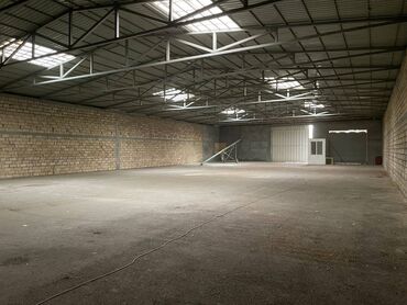 Anbar və emalatxanalar: Anbar Icareye verilir 800kv.m. Kv.m. 5 AZN dir. Qiymeti razolaçmaq — 6