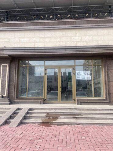 газ 53самасвал: Сдаю помещение 150 кв, находится на первой линии в ЖК Английский