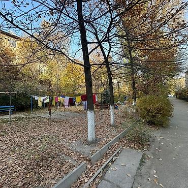 продаю квартиру 104 серия: 2 комнаты, 9 м², ул. Боконбаева / Гоголя 104 серия, 5 этаж, Свежий ремонт — 9