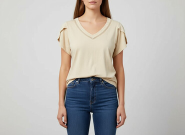 reserved oversize t shirty: Women`s T-shirt, size L