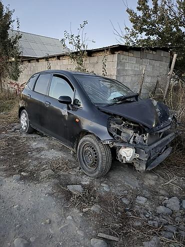 бид леопард 3: Honda Fit: 2003 г., Бензин, Хэтчбэк — 4