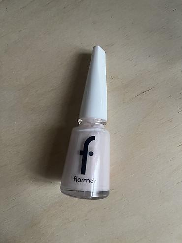 Digər kitablar və jurnallar: Laklar 
Teze sıfır olan da var bir neçe defe işlenmiş olan da — 7