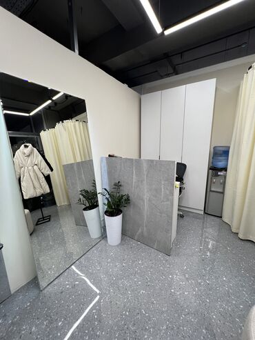 Стеллажи: На заказ изготовим стеллажи, кронштейны, стойки, примерочные со — 4