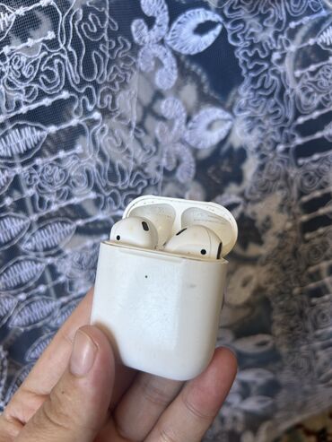 Другие аксессуары для мобильных телефонов: AirPods оригинал Жакшы иштейт,каробкасы менен Алам десенер ценасын