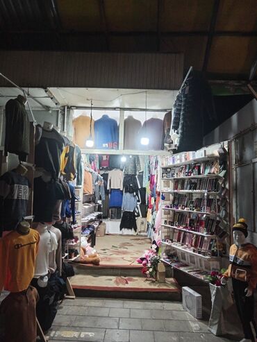 Digər mağaza avadanlığı: Salam Türkan bağlanıb paltarlar bijuteriyalar,ve ləvazimatlar — 13