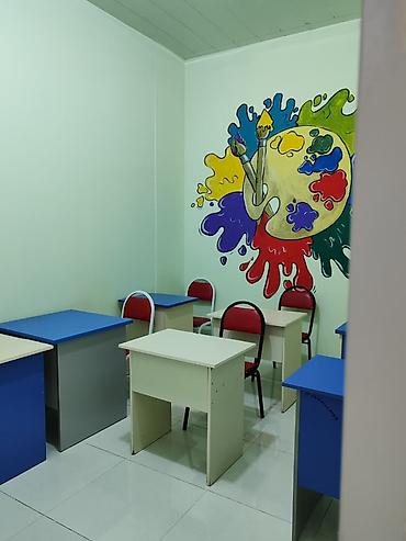 Ofis dəst mebeli: Ofis mebel dəsti Tərkibi: - 1 ədəd geniş iş masası (kabel üçün — 10