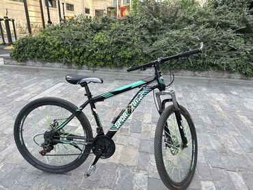 navigator velosiped: İşlənmiş Trek velosipedi Adidas, 26", sürətlərin sayı: 7, Ünvandan götürmə