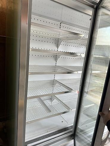Холодильные витрины: Для напитков, Для молочных продуктов, Для мяса, мясных изделий, Б/у — 2