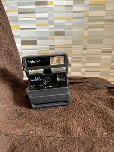 fotoapparat polaroid 636: Polaroid satilir,60 manat. Endirim mumkundur
