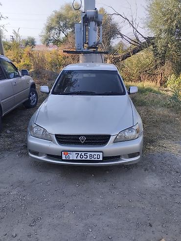 Toyota Altezza: 2002 г., 2 л, Автомат, Бензин, Седан