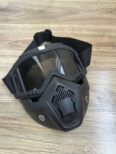 купить черную маску: Шлем маска в идеальном состоянии.Торг