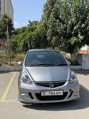 sprinter 4 4: Honda Fit: 2004 г., 1.3 л, Вариатор, Бензин, Хэтчбэк — 3