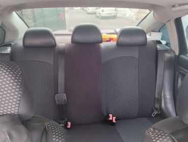 Volkswagen: Volkswagen Passat: 1.8 l | Sedan -da lalafo.az — 9 Volkswagen: Volkswagen Passat: 1.8 l | Sedan — 9