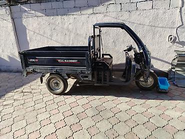 мото транспорт: Грузовой трицикл (мототрицикл) с бортовой платформой - Компоновка — 3