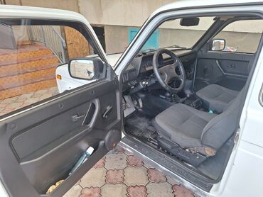 автомобиль камаз: ВАЗ (ЛАДА) 4x4 Нива: 2014 г., 1.7 л, Механика, Бензин, Внедорожник