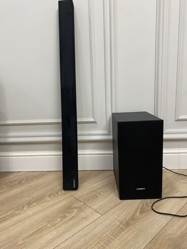 Пульты: Саундбар Samsung с пультом ДУ Комплект: - саундбар (узкий — 11