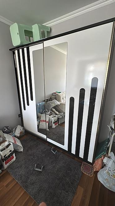 transformer stollar: Dolab 220 yaxşı veziyetde ayaqqabı dolabı 150 tryumo güzgüsü var 150 — 1