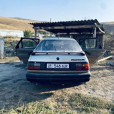 Продажа авто: Volkswagen Passat: 1990 г., 1.8 л, Механика, Бензин, Седан — 2