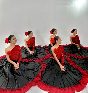 кыргызский национальный костюм: Испанский костюм напрокат
Размер 42-46
Колияество 6шт