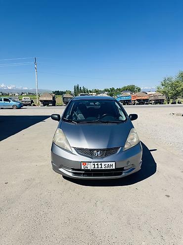 infinity fx35: Honda Fit: 2009 г., 1.5 л, Автомат, Бензин, Хэтчбэк — 3