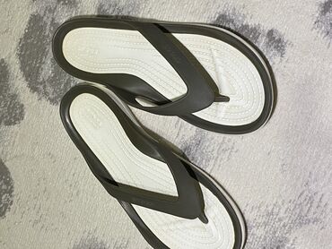 обувь пума: Crocs Оригинал 100% носила 4,5 раза новые почти летние 1500 размер 37