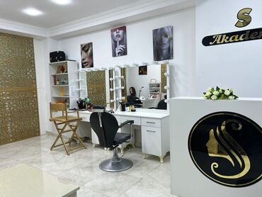 güneşlide kiraye ev: Salon Arendaya verilir içi dolu Masazır Qurtuluş 93 Hazır Biznes