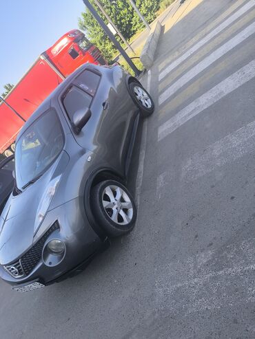 самый маленький машина: Nissan Juke: 2012 г., 1.6 л, Автомат, Бензин, Кроссовер