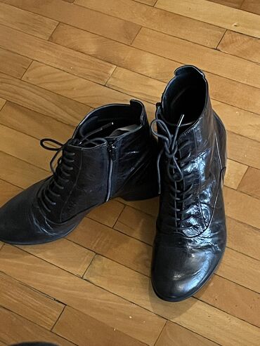 crne cizme na stiklu: Čizme, 37