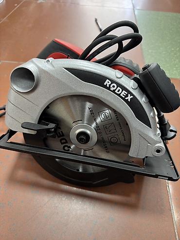 230: Циркулярная пила RODEX RXD362 - Питание: 230 В / 50 Гц - Мощность — 1