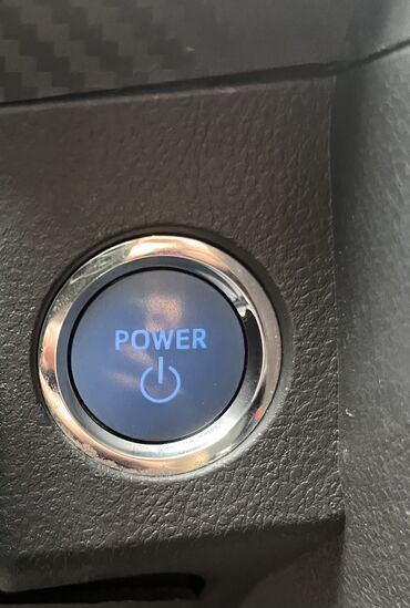 Toyota: Toyota Corolla: 1.5 l | 2019 il Universal — 16