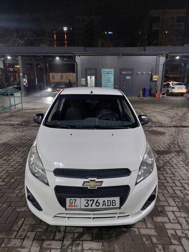 Chevrolet: Chevrolet Spark: 2015 г., 1 л, Автомат, Бензин, Хэтчбэк