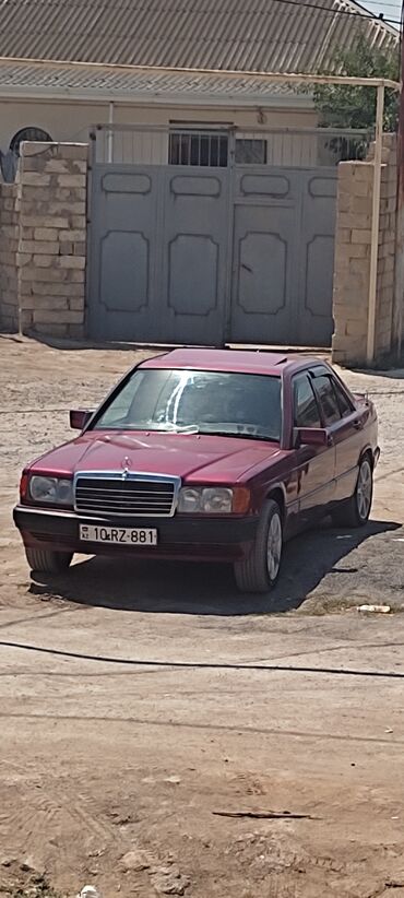 mersedes 600: Mercedes-Benz 190 (W201): 1.8 l | 1991 il Sedan