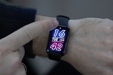 Наушники: Фитнес часы - браслет Xiaomi Mi Smart Band 7 Pro (чёрный) Mi Band 7