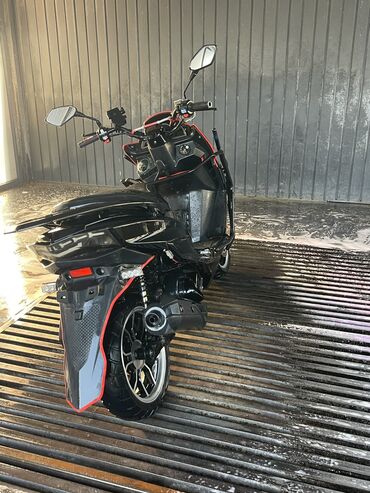 купить трехколесный скутер для взрослых: Макси скутер Alpha, 160 куб. см, Бензин, Колдонулган