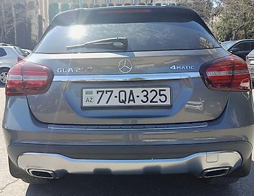 sprinter oturacaqlar: Mercedes-Benz GLA 250 4MATIC - Kuzov: kompakt premium krossover, gri — 2
