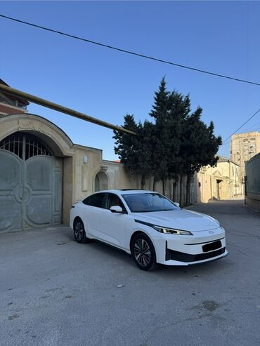 Changan: Changan Qiyuan A05: 1.5 l | 2024 il 70750 km Sedan — 1