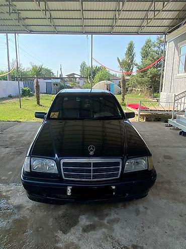 w202 sukan: Mercedes-Benz C 200: 2 l | 1998 il Sedan — 1