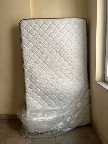işlənmiş mebilər: İşlənmiş, Sadə matras