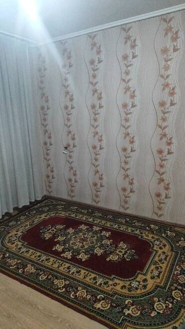 продаю дом с новопокровка: 2 комнаты, 50 м², 105 серия, Косметический ремонт