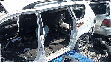 Другие детали кузова: Тойота Ипсум год 2003 — 2