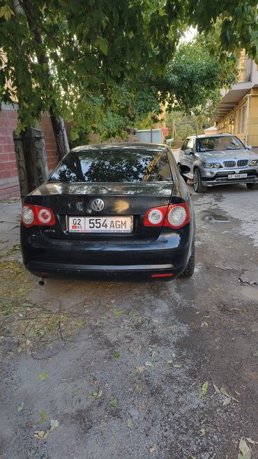 Volkswagen: Volkswagen Jetta: 2008 г., 1.6 л, Механика, Бензин, Седан