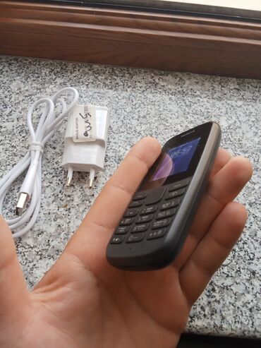 nokia 3310 mini: Nokia rəng - Qara