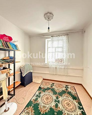 Продажа коттеджей и домов: 🏠Продается дом в с. Сокулук 🟡Комнаты: 4 🟡Участок: 7,5 соток — 6