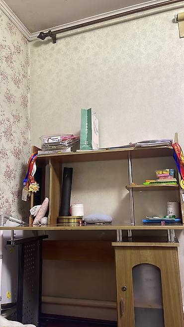 study lamp: Компьютерный/письменный стол с надстройкой - Материал: ЛДСП под — 2