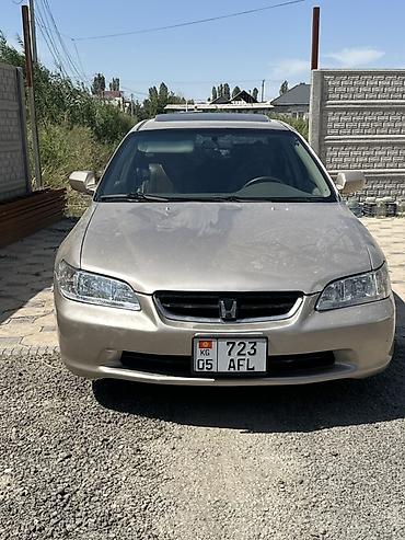 акорд 1992: Honda Accord: 2001 г., 2 л, Автомат, Бензин, Седан — 1