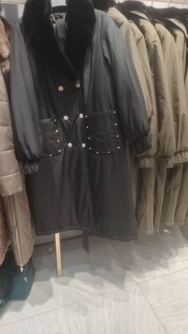 Пуховики и зимние куртки: Пуховик, Короткая модель, Ультралегкий, С поясом, С мехом, Все размеры — 28