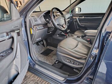 Kia: Kia Sorento (təxminən 2014 restyling) – tünd mavi rəngli, 5 qapılı SUV — 9