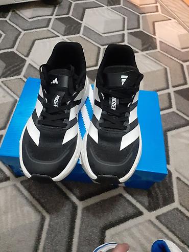 Мырзалардын бут кийими: Эркектердин кроссовкасы, 40, 40.5, Adidas, Жаңы, түсү - Кара — 1