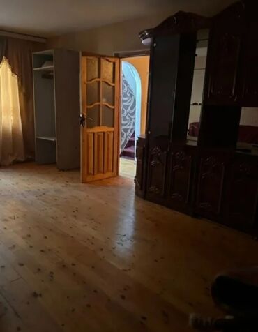 Uzunmüddətli kirayə mənzillər: Tecili Zabratin kuruquna yaxin 2 Mertebeli 6 otaqli adelni heyet evi — 6